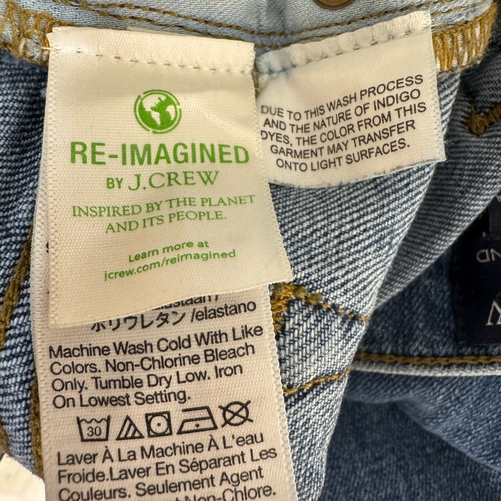 J.Crew Slim Boyfriend Jean Lightly distressed Medium Rinse Size 29 - Picture 4 of 6